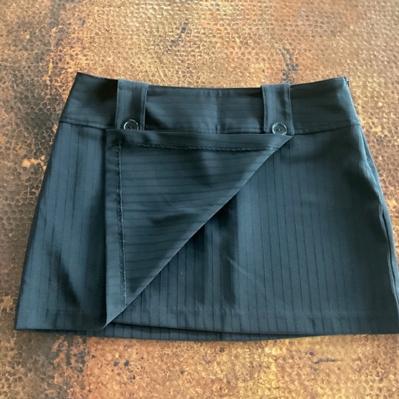 Ally B Skirt and Jacket Combo Suit. Black Pinstripe. Size 9 - Picture 12 of 14
